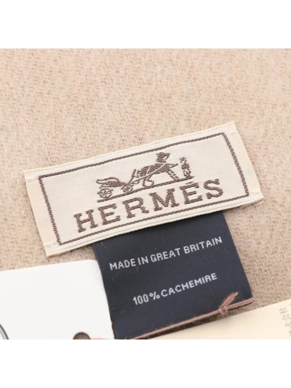 Hermes Scarf Recto Verso Beige - Picture 3 of 5